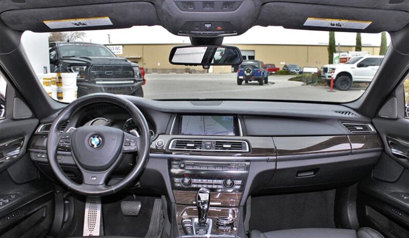 
								Used 2015 BMW – 750i full									