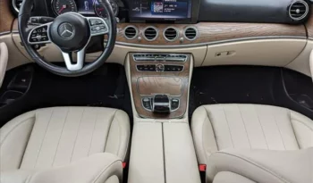 
										Used 2019 Mercedes-Benz E 300 full									