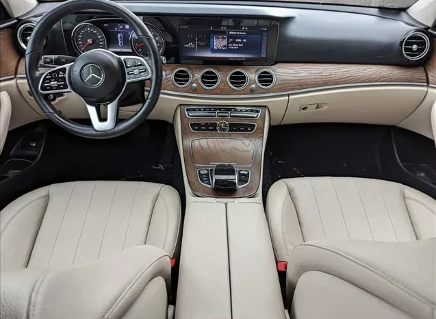 
								Used 2019 Mercedes-Benz E 300 full									