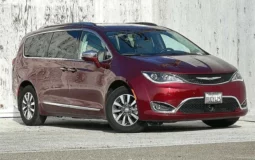 Used 2020 Chrysler Pacifica
