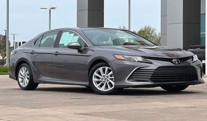 
								Used 2021 Toyota Camry full									