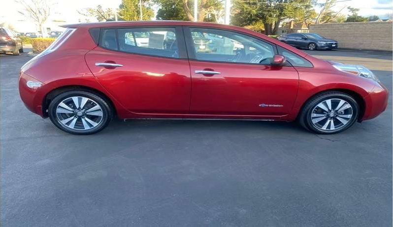 
								Used 2015 Nissan Leaf full									