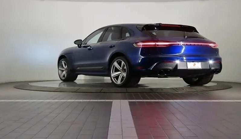 
								Used 2022 Porsche Macan full									