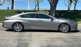 Used 2020 Lexus ES 300h