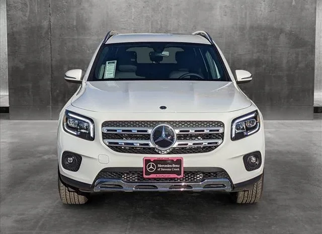 
								New 2023 Mercedes-Benz GLB 250 full									