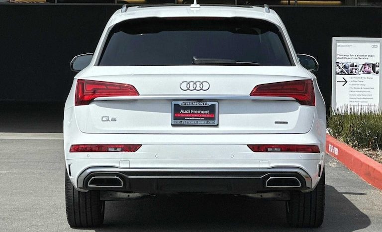 
								Used 2021 Audi Q5 full									