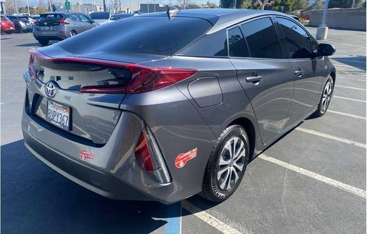 
								Used 2017 Toyota Prius Prime full									