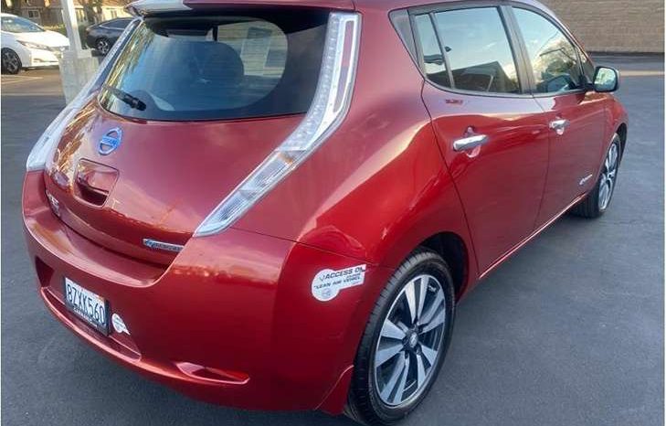 
								Used 2017 Nissan Leaf full									