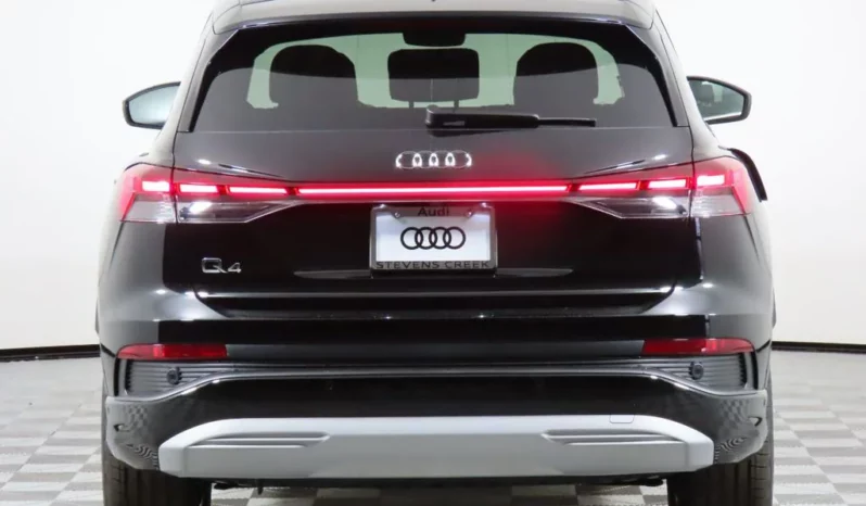 
								New 2023 Audi Q4 e-tron full									