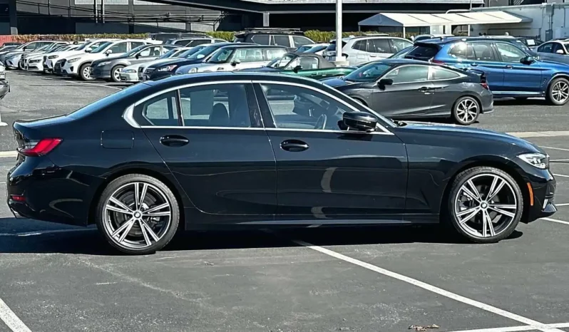 
								Used 2019 BMW – 330e full									