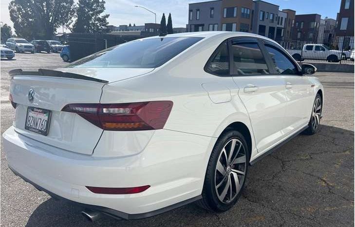 
								Used 2019 Volkswagen Jetta full									