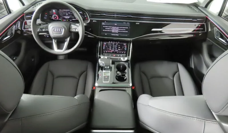 
								New 2023 Audi Q7 full									