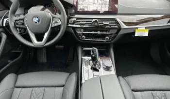 
										New 2023 BMW – 530e full									