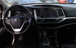 Used 2017 Toyota Highlander