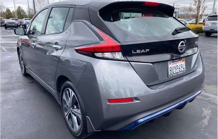 
								Used 2021 Nissan Leaf full									