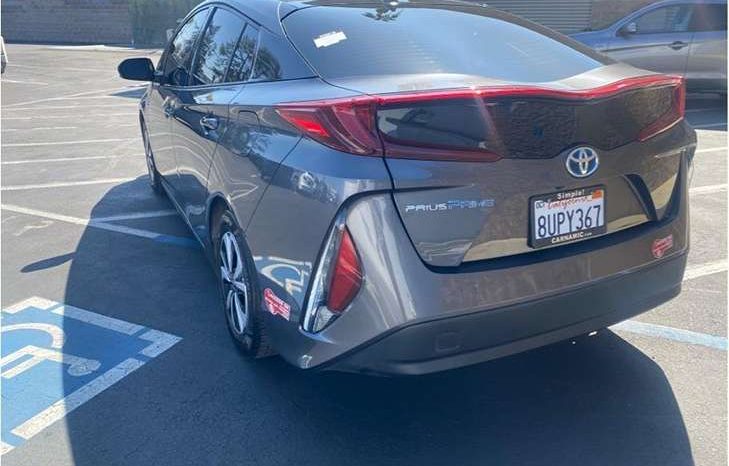 
								Used 2017 Toyota Prius Prime full									