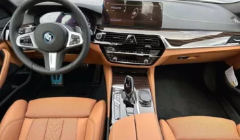 
										New 2023 BMW – 530e full									