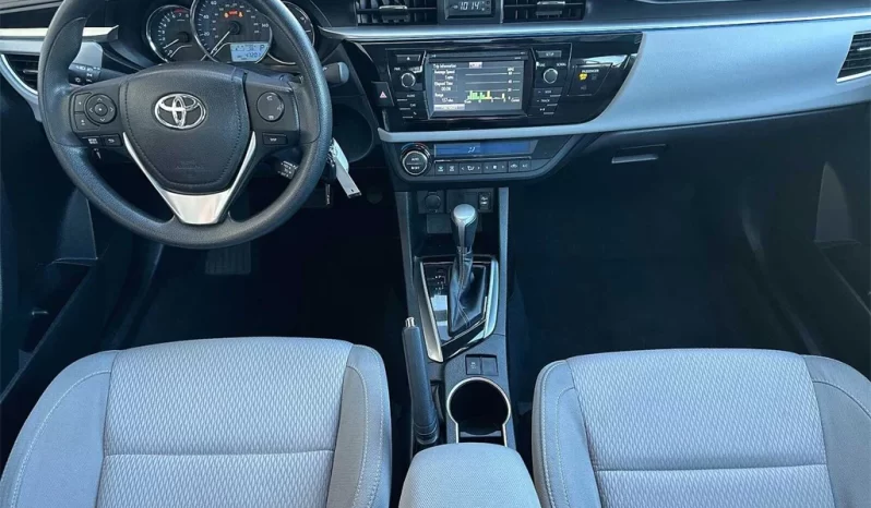 
								Used 2015 Toyota Corolla full									