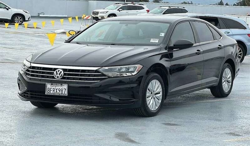 
								Used Volkswagen Jetta full									