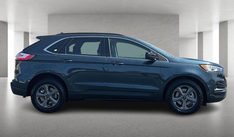 
								Used 2022 Ford Edge full									