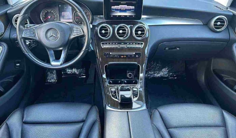 
								Mercedes-Benz 2016 4MATIC® 4dr GLC 300 All Wheel Drive 4MATIC full									