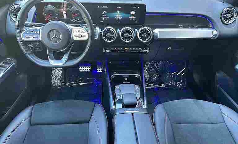 
								Used 2022 Mercedes-Benz GLB 250 full									