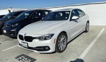 
										Used 2018 BMW – 330e full									