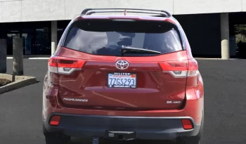 
										Used 2017 Toyota Highlander full									