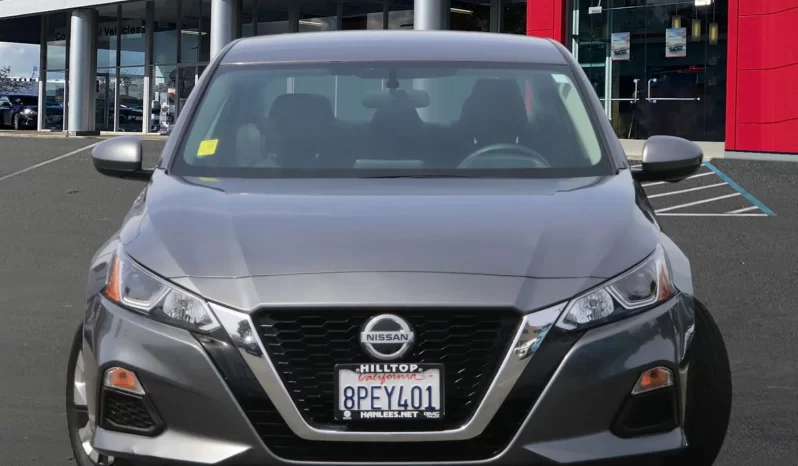 
								Used 2020 Nissan Altima Nissan full									